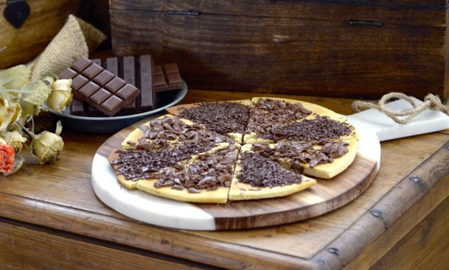 Pizza dulce de chocolate. Video receta