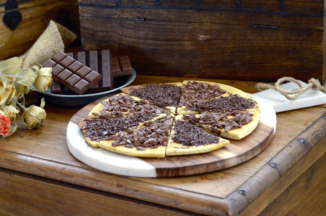 Pizza dulce de chocolate. Video receta